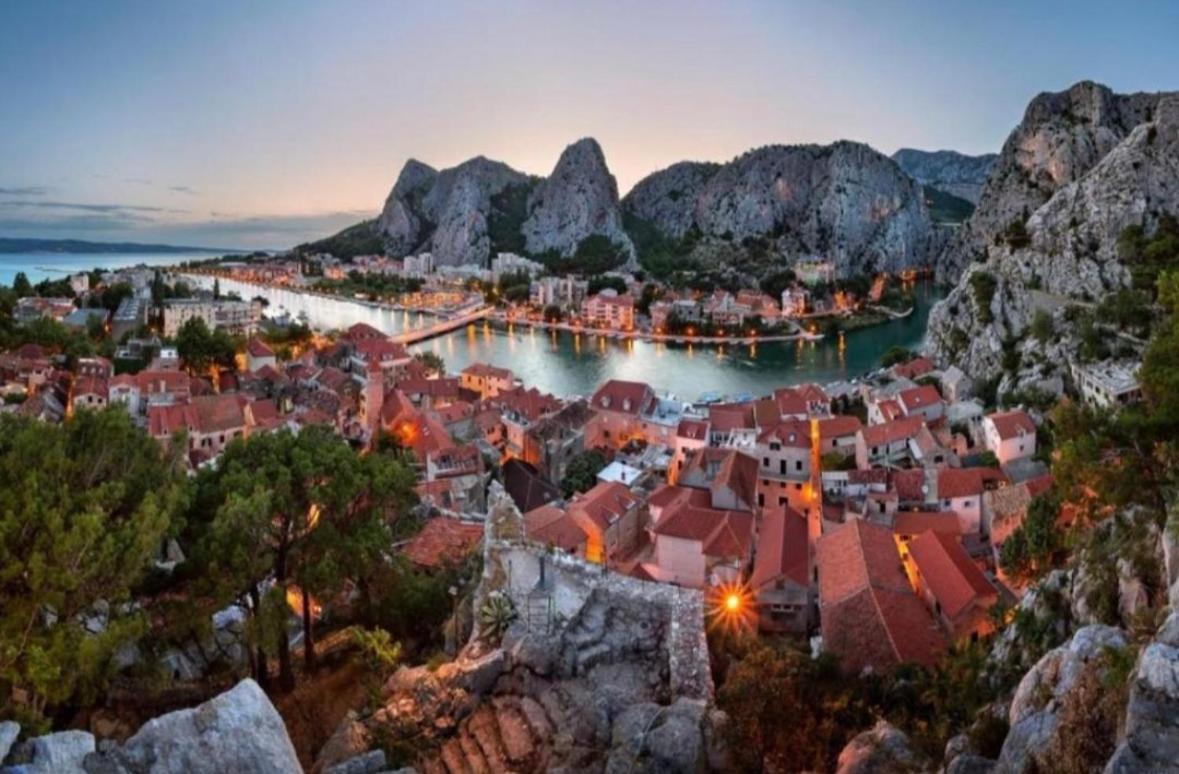 Apartment Iva Omiš Екстериор снимка