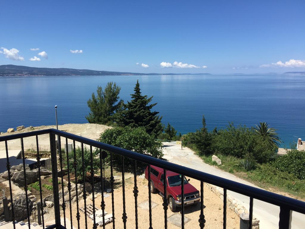 Apartment Iva Omiš Екстериор снимка