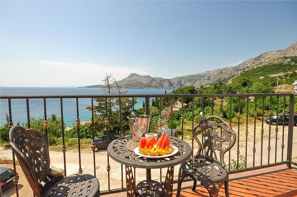 Apartment Iva Omiš Екстериор снимка